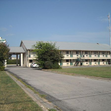 Bastrop Inn Exteriér fotografie